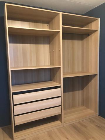 IKEA PAX kledingkast 200x58x236cm, Bezorg-/montageoptie beschikbaar voor biedingen