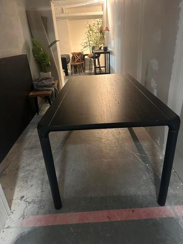 Zuiver storm 180cm zwart eikenhout tafel showmodel  beschikbaar voor biedingen