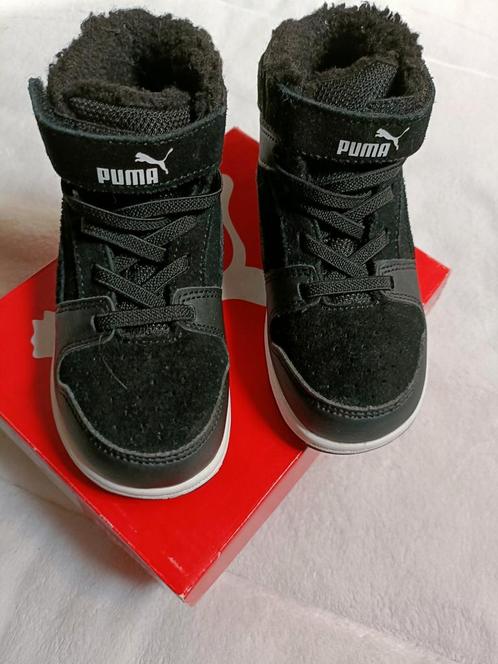 Zgan Puma sneakers gevoerd maat 27, Kinderen en Baby's, Babykleding | Schoentjes en Sokjes, Zo goed als nieuw, Jongetje of Meisje