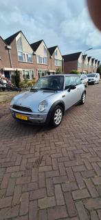 Mini 1.6 16V ONE 2003 Grijs, Auto's, Voorwielaandrijving, 15 km/l, 4 cilinders, 4 stoelen