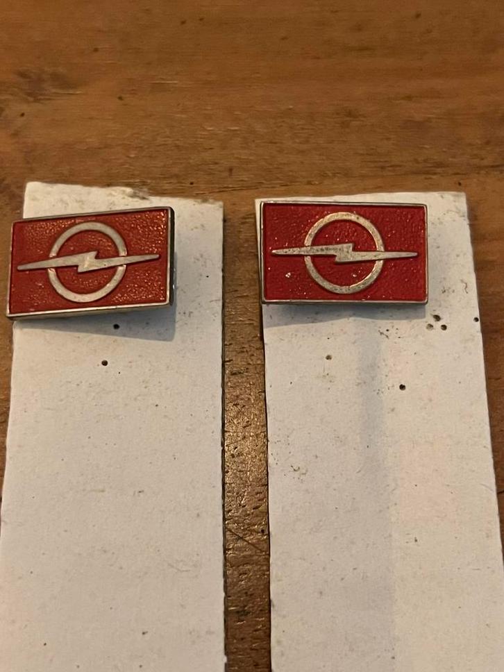 Diverse opel pins en buttons deel 2 €25, Verzamelen, Speldjes, Pins en Buttons, Gebruikt, Button, Transport, Ophalen