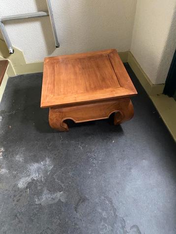 TEAKHOUTEN OPIUMTAFELTJE (50x50x31cm) beschikbaar voor biedingen