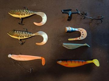 Groot kunstaas 6 diverse shads + redder , zie beschrijving beschikbaar voor biedingen