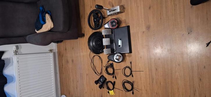 thrustmaster t300 rs gt + accesoires, Spelcomputers en Games, Spelcomputers | Sony PlayStation Consoles | Accessoires, Zo goed als nieuw