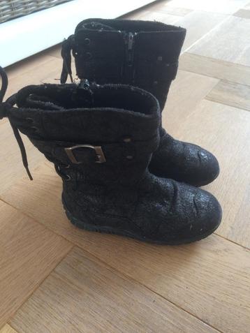 Leuke nog nette stoere zwarte laarzen maat 23 beschikbaar voor biedingen