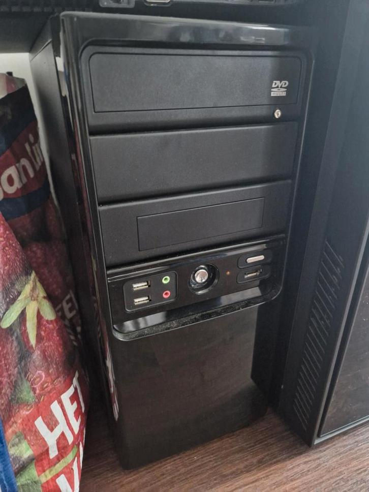 Defecte Windows 10 PC - Geen Beeld, Computers en Software, Desktop Pc's, Niet werkend, Onbekend, HDD, 8 GB, Ophalen