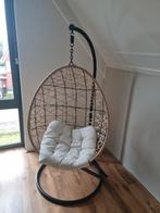 Hangstoel Ei-model met kussen, Tuin en Terras, Tuinstoelen, Ophalen, Gebruikt, Wicker