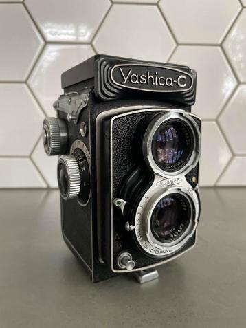 Yashica-C Vintage Camera beschikbaar voor biedingen