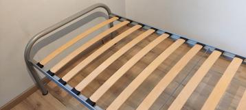 Eenpersoonsbed met matras van Ikea  90x200 - afbeelding 9