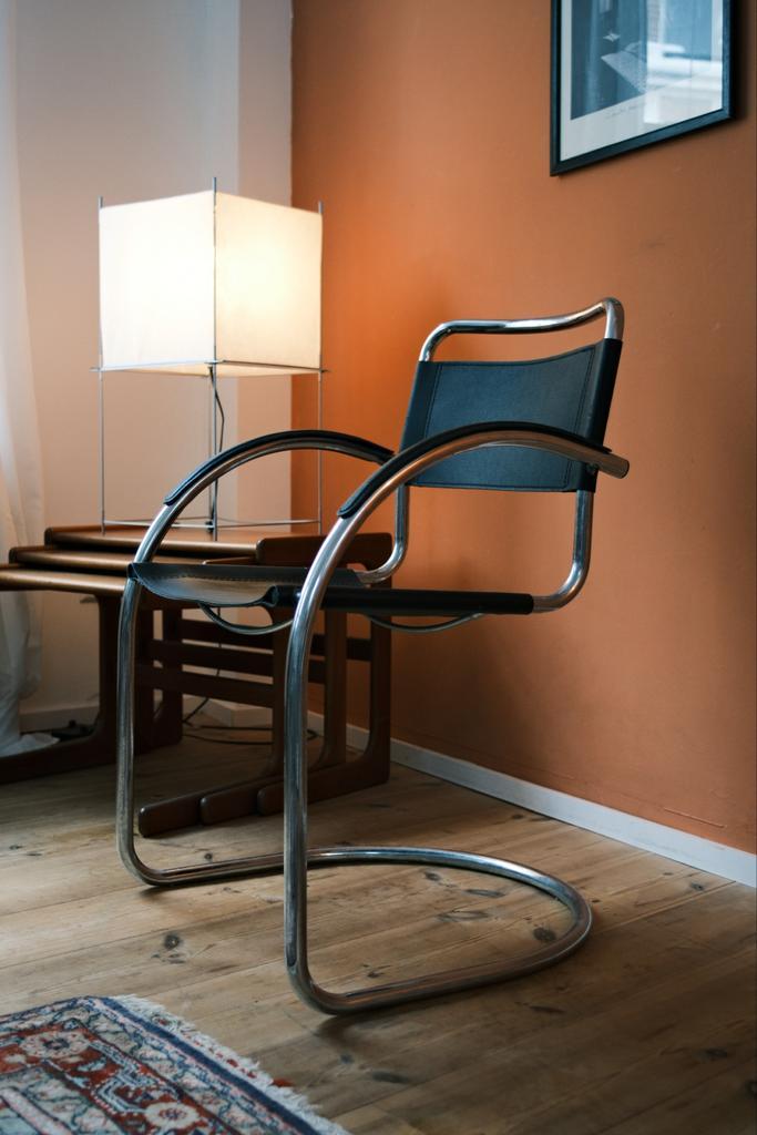 Vintage Wassily Stijl Stoel, Huis en Inrichting, Stoelen, Gebruikt, Eén, Metaal, Zwart, Ophalen