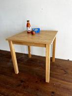 IKEA Kleine masssief houten tafel licht berken 74x74x74 cm, Huis en Inrichting, Tafels | Eettafels, Ophalen, 50 tot 100 cm, Modern strak licht berken