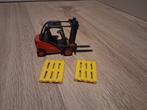 Linde heftruck met 2 pallets siku, Ophalen of Verzenden, Zo goed als nieuw, Tractor of Landbouw, SIKU