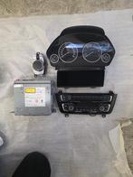 BMW F30 F31 F32 navigatie set orgineel, Ophalen of Verzenden, BMW