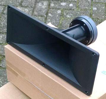 Tweeter met hoorn 11 x 4 inch beschikbaar voor biedingen