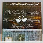 LP Cafe DeTwee Zwaantjes 50 jaar, Ophalen, Zo goed als nieuw, 12 inch, Levenslied of Smartlap