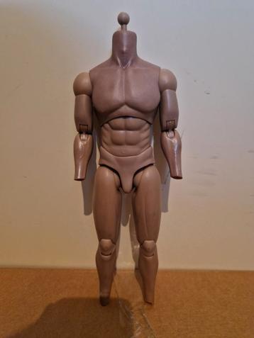 Hot toys General Zod 1/6 body  beschikbaar voor biedingen