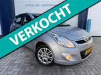 Hyundai I20 1.4i i-Motion AUTOMAAT 5-drs / AIRCO / 1e EIGENA, Auto's, Euro 5, Gebruikt, Zwart, 1396 cc