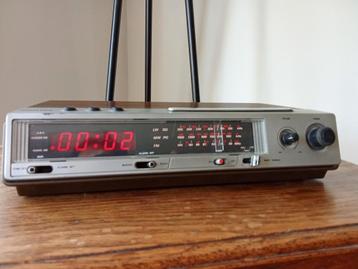 Philips 90AS570/00Z transistorradio/Clock wekker '70's. beschikbaar voor biedingen