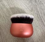 Real techniques face and body brush 212, Sieraden, Tassen en Uiterlijk, Uiterlijk | Cosmetica en Make-up, Overige kleuren, Gehele gezicht
