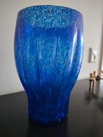 Kosta boda grote vaas blauw glas gesigneerd Gunnel Sahlin, Ophalen of Verzenden