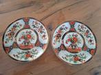 Twee Chinese Borden met Bloemmotief, Antiek en Kunst, Ophalen of Verzenden