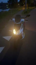 Kymco super 8 -4 takt geel kenteken, Ophalen, Gebruikt, Maximaal 45 km/u, Benzine