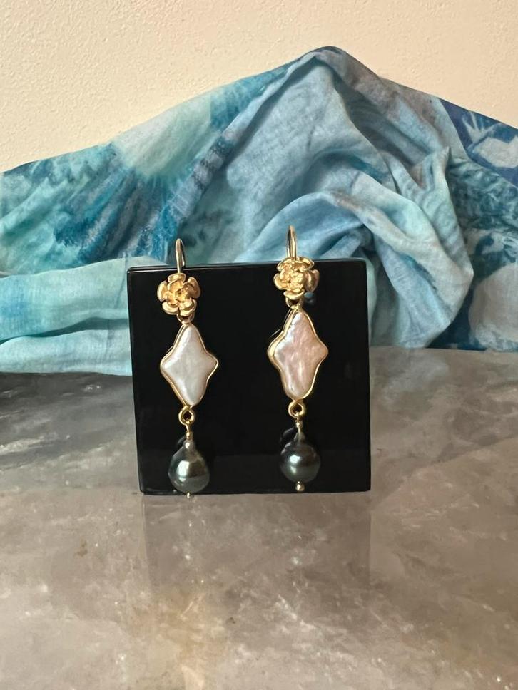 Tahiti parel & zoetwater parel zeldzaam one of a kind, Sieraden, Tassen en Uiterlijk, Oorbellen, Nieuw, Hangers, Zilver, Met edelsteen