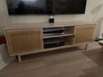 TV kast Rotan, Huis en Inrichting, Kasten | Televisiemeubels, Japandi, 100 tot 150 cm, Ophalen of Verzenden, Zo goed als nieuw