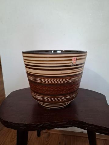 Vintage grote bloempot 1970s beschikbaar voor biedingen