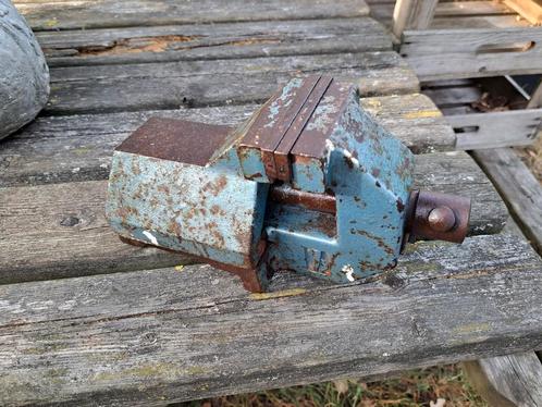 robuuste middelgrote bankschroef, Doe-het-zelf en Verbouw, Gereedschap | Handgereedschap, Gebruikt, Ophalen