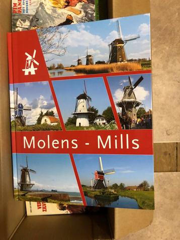 Diverse Boeken gratis ophalen  beschikbaar voor biedingen