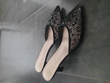 Nieuwe mooie glitter hakken Maat 41. beschikbaar voor biedingen