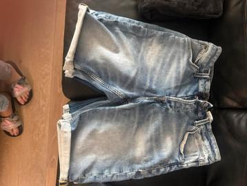 Spijkerbroek Jack&Jones kort maat M beschikbaar voor biedingen