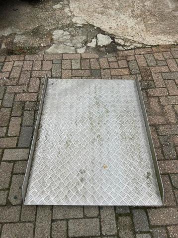 Traanplaat oprijplank aluminium beschikbaar voor biedingen