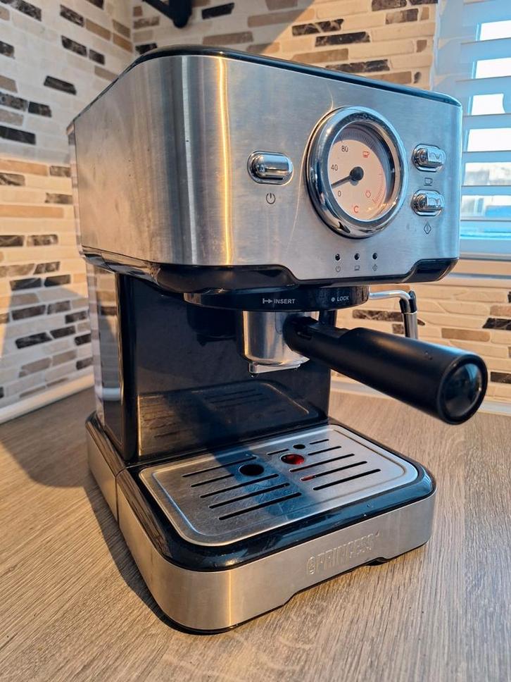 Princess 249412 Espressomachine met Melkschuimer, Witgoed en Apparatuur, Koffiezetapparaten, Zo goed als nieuw, Gemalen koffie