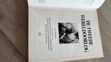 Gedenkboek van de tweede wereldoorlog  beschikbaar voor biedingen