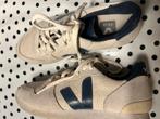 Veja sneakers schoenen maat 37 beige blauw, Ophalen, Zo goed als nieuw, Blauw, Sneakers of Gympen