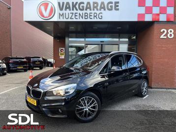 BMW 2 Serie Active Tourer 218i // NAVI // PDC // CRUISE // C beschikbaar voor biedingen