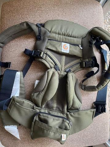 Ergobaby omni breeze olijf  beschikbaar voor biedingen
