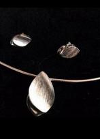 Prachtige set ketting met hanger en oorbellen, Ophalen of Verzenden, Zilver, Overige typen