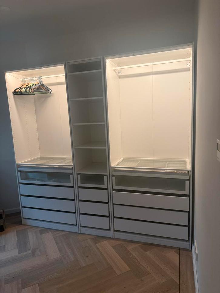 Ikea Pax kast wit met verlichting + extra planken, Huis en Inrichting, Kasten | Kledingkasten, Zo goed als nieuw, 200 cm of meer