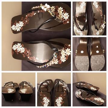 Aziatisch Houten Slippers/Schoentjes beschikbaar voor biedingen