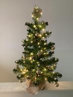 Vrolijke kerst boompje goud met witte parels en verlichting, Ophalen of Verzenden, Nieuw