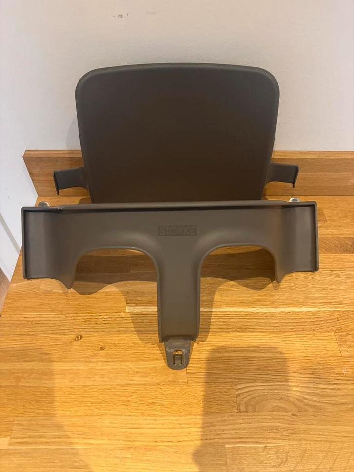 Stokke Babyset Grijs voor Tripp Trapp Stoel, Kinderen en Baby's, Kinderstoelen, Gebruikt, Meegroeistoel, Gordel(s), Ophalen