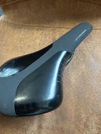 Fizik R1 regular zadel racefiets Carbon, Niet ingevuld, Niet ingevuld, Ophalen of Verzenden, Zo goed als nieuw