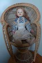 Traditionele Roemeense pop folklore klederdracht jaren 70, Ophalen of Verzenden, Gebruikt, Pop