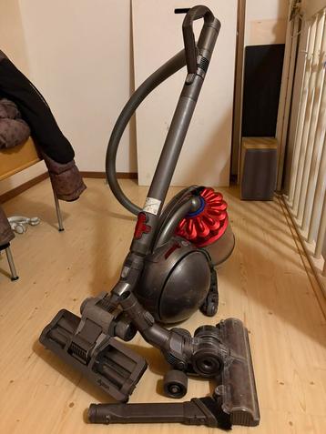 Dyson ball stofzuiger beschikbaar voor biedingen