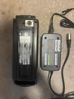 Accu + oplader 5 pins giant, Fietsen en Brommers, Ophalen of Verzenden, Gebruikt