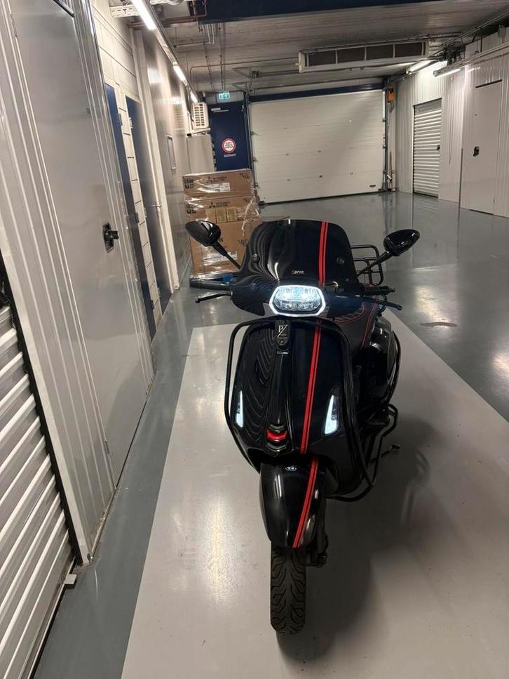 Vespa Sprint Full Option - Prachtige Scooter!, Fietsen en Brommers, Scooters | Yamaha, Zo goed als nieuw, Overige modellen, Maximaal 45 km/u