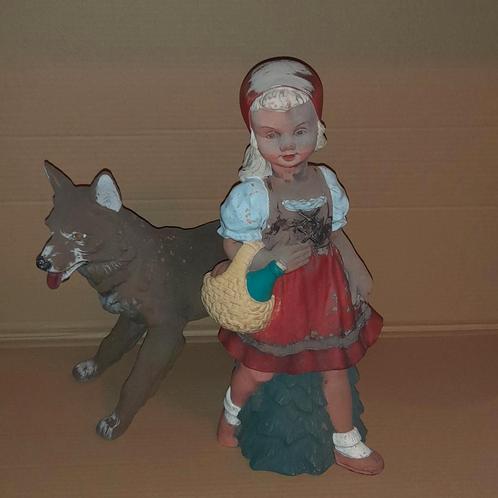 Roodkapje en de grote boze wolf - Efteling tuinbeelden, Verzamelen, Efteling, Gebruikt, Beeldje of Poppetje, Ophalen of Verzenden